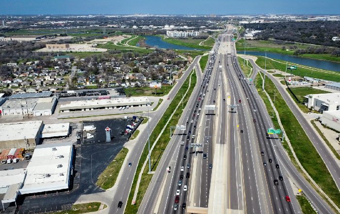 Article Image for How South American Cities Are Implementing Low-Emission Transport Systems